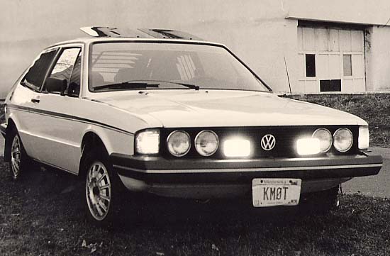 College Car - the KMØT Mobile